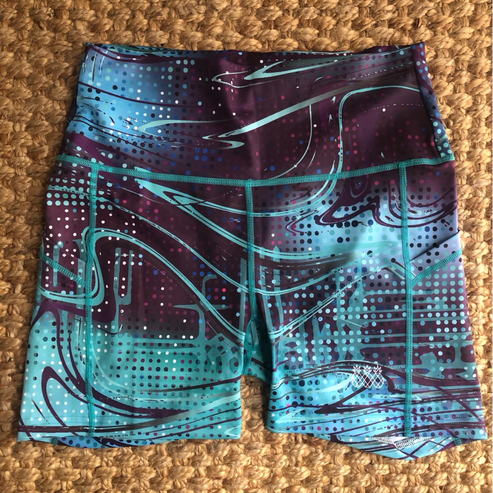New: Tres Pinas OMG Shorts. 5”. Size Large. Size 8 / 10